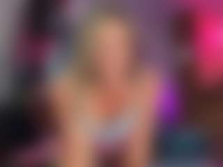 JuiceyGash's Live Sex Cam Show