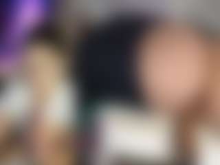 Live cam show with KylieSweet1 - Fingers on Camsoda