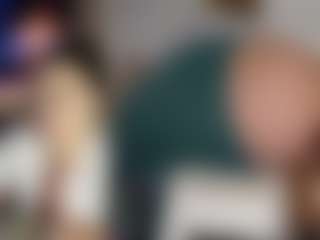 KylieSweet1's Live Sex Cam Show
