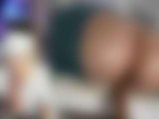 Live cam show with KylieSweet1 - Bikini on TeamSkeetLive