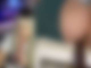 Live cam show with KylieSweet1 - Living Room on Camsoda