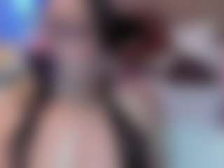 Karol-page MILF webcam performer live streaming