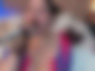 Karol-page MILF webcam performer live streaming
