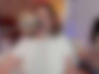 Live cam show with Karol-page - Public on Camming Site