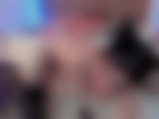 Live cam show with Karol-page - Butt Plug on Camsoda