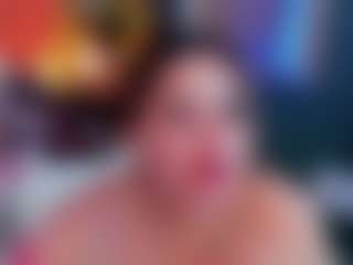 Karol-page MILF webcam performer live streaming