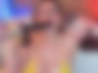 Live cam show with Karol-page - Skinny MILF on studioflirtlive.com