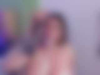 Live cam show with Karol-page - Spy MILF on Dolls Live