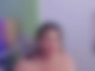 Live cam show with Karol-page - Butt Plug on Camsoda
