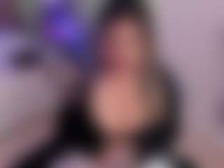 Live cam show with Karol-page - Skinny on Camsoda