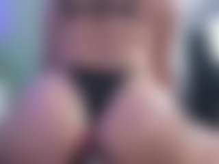 Live cam show with KarolPage - Deepthroat on googirlz