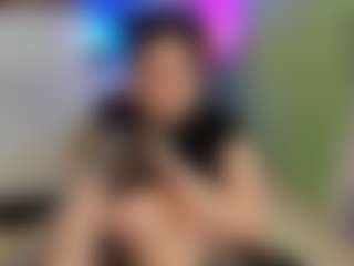 Show en direct avec KarolPage - Tease MILF sur Camsoda