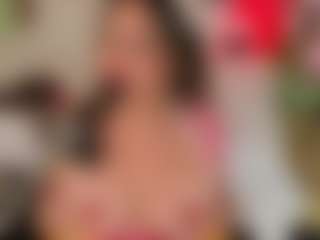 KarolPage MILF webcam performer live streaming