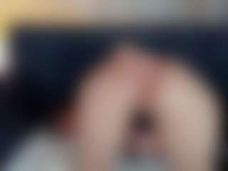 Live cam show with Linda - Massage on Latina Girls