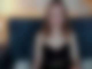 Live cam show with Linda - Doggy on livesuperchat.net