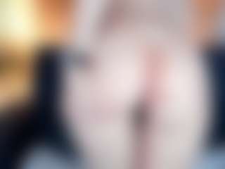 Live cam show with Linda - Gray Eyes on madthumbs