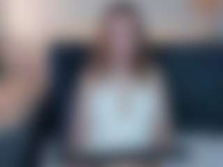 Live cam show with Linda - Blue Eyes on xDating