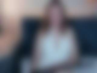 Live cam show with Linda - Gray Eyes on googirlz