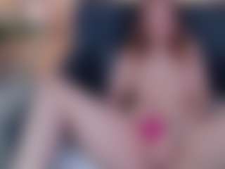 Live cam show with Linda - Gray Eyes on madthumbs