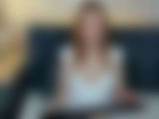 Live cam show with Linda - Body Massage on Camsoda