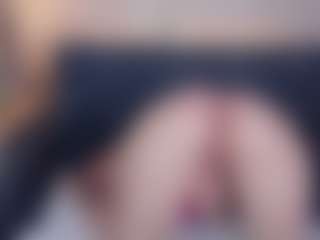 Live cam show with Linda - Gray Eyes on camgirlchat.live