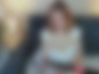 Spettacolo in cam dal vivo con Linda - Body Massage su Camsoda