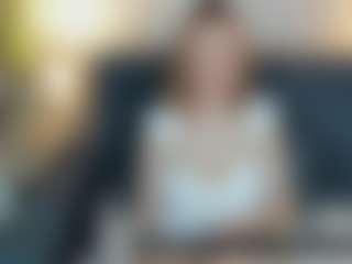Live cam show with Linda - Gray Eyes on Camsoda