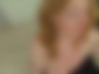 Live cam show with AliceSweety - Dildo on AdultVida.com