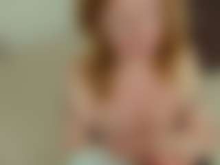 Live cam show with AliceSweety - Dildo on milfzrlive.com