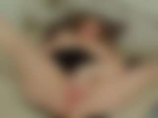 Live cam show with AliceSweety - Red Hair on liverealitysex.com