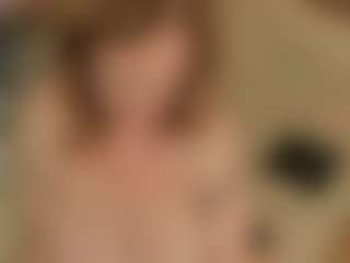 AliceSweety MILF webcam performer live streaming