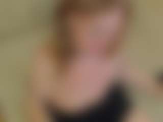 Live cam show with AliceSweety - Interactivetoy Granny on Chatstar
