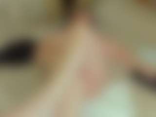 Live cam show with AliceSweety - Granny MILF on live18s.com