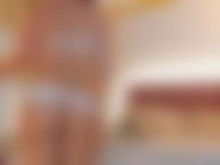Live cam show with SunnyLeonz - Squirt on chickslive.net