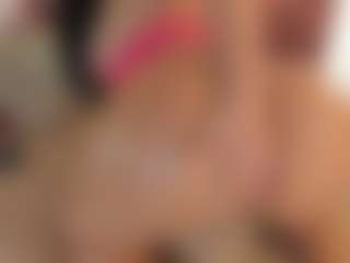 Live cam show with SunnyLeonz - Athletic Public on Gym Cam Girls
