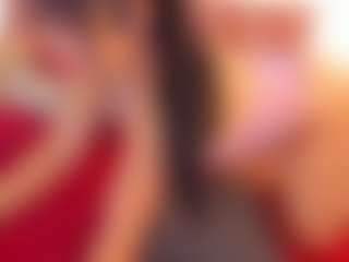 Live cam show with SunnyLeonz - Striptease on Big Tits