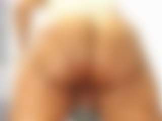 Live cam show with KattaraBecky1 - Ebony on justonemore.cc | colombia
