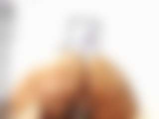 Live cam show with KattaraBecky1 - Drinking on Dare Cams