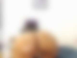 Live cam show with KattaraBecky1 - Bikini on Milfs Live