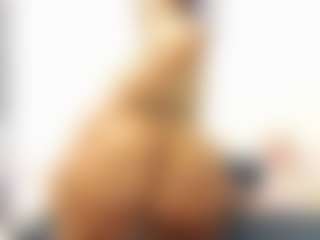 Live cam show with KattaraBecky1 - Thong on Ass Tok