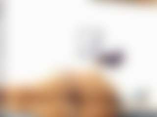 Live cam show with KattaraBecky1 - Ebony HD on livesuperchat.net