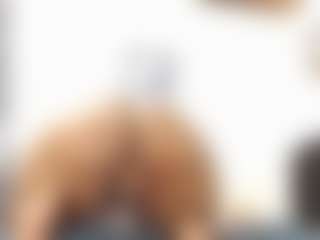 Live cam show with KattaraBecky1 - Bikini on Camsoda