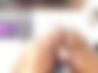 Live cam show with KattaraBecky1 - Drinking on AdultVida.com