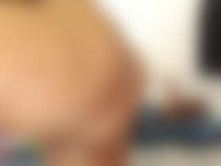 Live cam show with KattaraBecky1 - Ebony on StripNow | colombia
