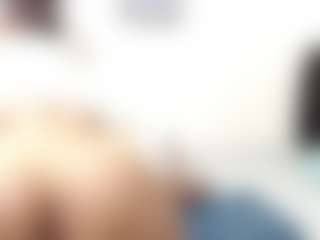 Live cam show with KattaraBecky1 - Bikini on Camsoda