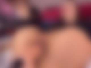 Live cam show with Crystallana - Mature Middle Aged on Camsoda