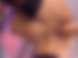Live cam show with Crystallana - Bedroom on Uber Horny