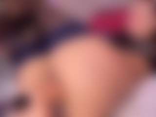 Live cam show with Crystallana - Twerk on Camsoda