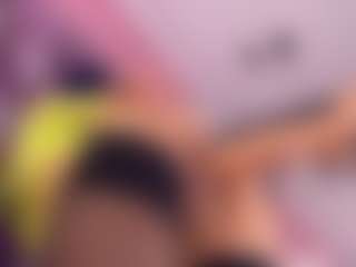 Live cam show with Crystallana - Cum Mature on Camsoda