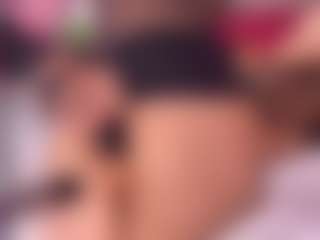 Live cam show with Crystallana - Squirt Teen (18+) on studioflirtlive.com